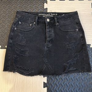 American Eagle black ripped distressed denim jeans skirt size US six